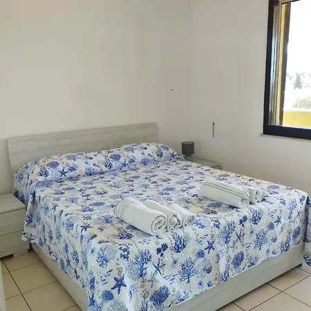 公寓 Mare Fuori 夸尔图-圣埃莱娜