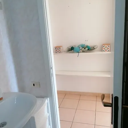 Mare Fuori * 夸尔图-圣埃莱娜